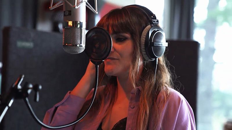 Rozalén canta la nueva temporada de 'Cuéntame cómo pasó' ¡Escucha su versión!