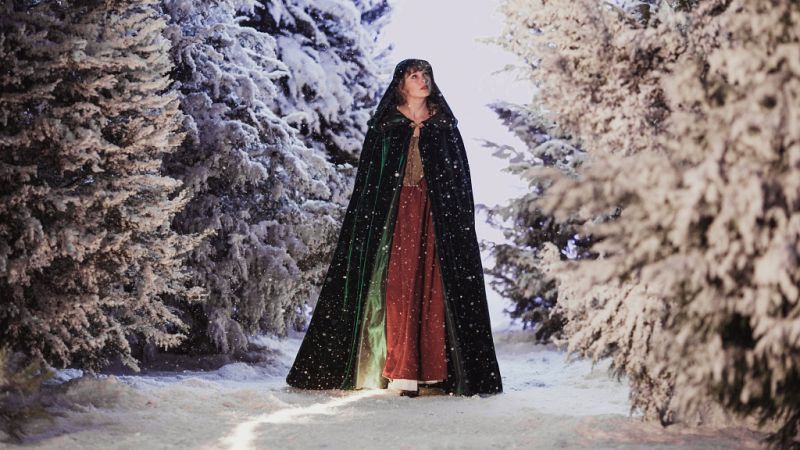 Taylor Swift celebra sus 31 años lanzando 'Evermore', su segundo álbum de 2020