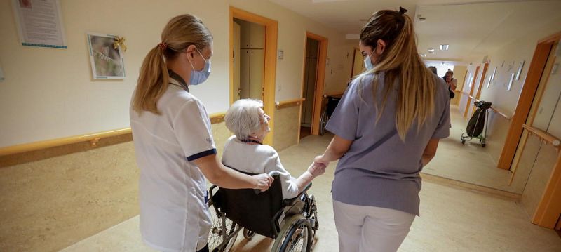 Imputada por homicidio la directora de una residencia por la muerte de una anciana con COVID-19