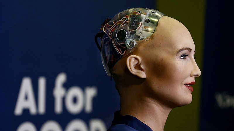 ¿Por qué tenemos que vigilar de cerca a la inteligencia artificial?