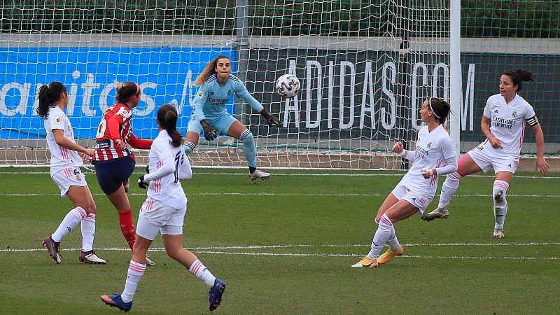 El Atlético se lleva el primer derbi femenino de la historia