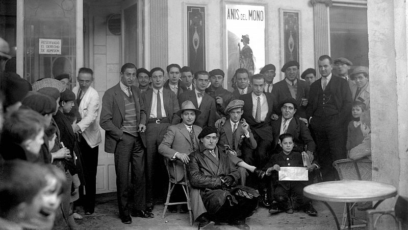 El Gordo de la lotería de Navidad de 1932 financió el rodaje del documental 'Las Hurdes. Tierra sin pan' de Luis Buñuel