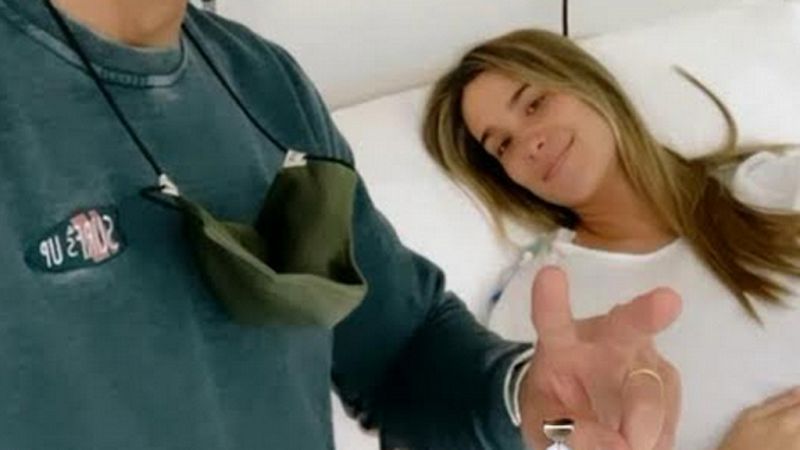 María Pombo llega al hospital para dar a luz
