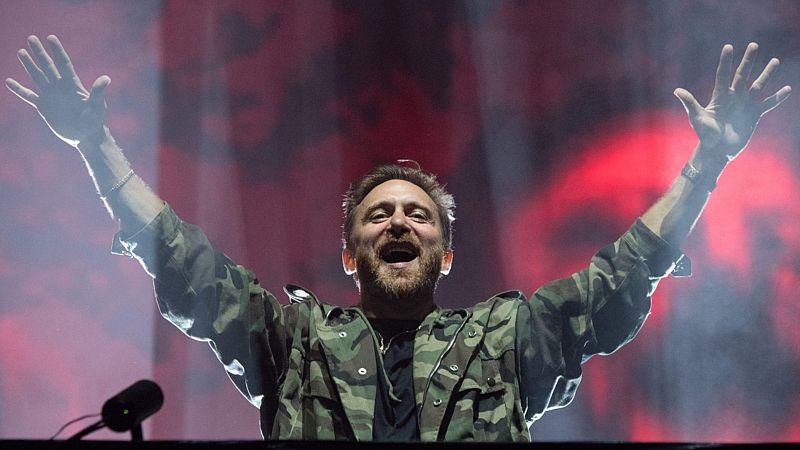 David Guetta en el Louvre o Nacho Cano en la Puerta del Sol, conciertos online para despedir 2020