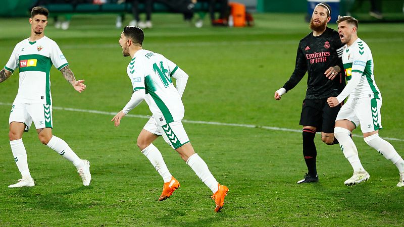 El Elche amarga las navidades al Real Madrid