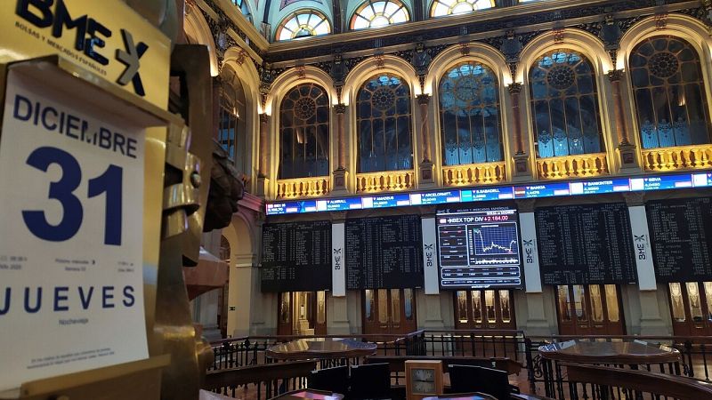 La Bolsa española se anota su peor año desde 2010 y queda a la cola de Europa