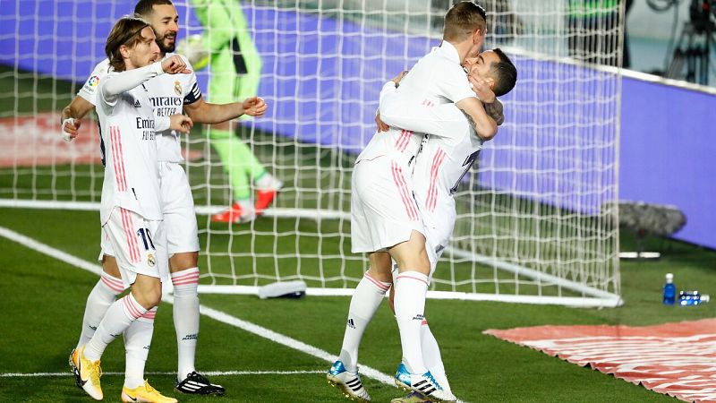 El Real Madrid vence al Celta de Vigo y mete presión al Atlético por el liderato