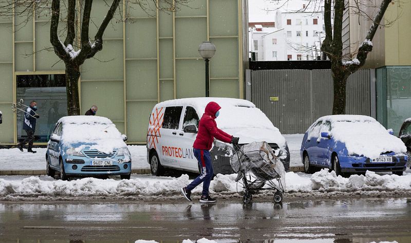 El temporal mantiene en alerta a trece comunidades por frío intenso y lluvia