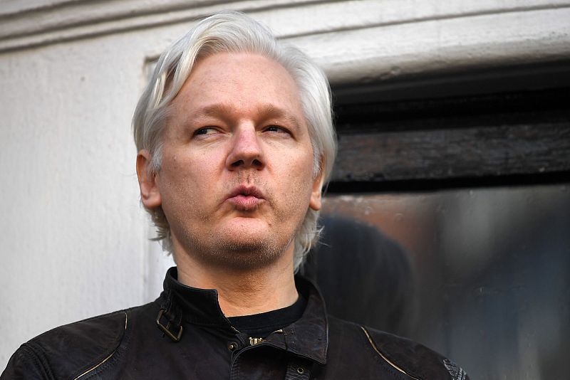 La justicia británica deniega la extradición de Julian Assange a Estados Unidos