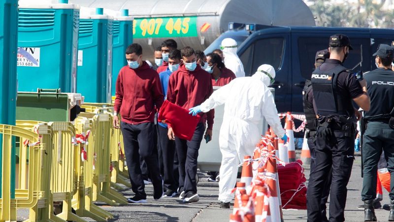 Cuatro fallecidos en un cayuco llegado a costas de Tenerife
