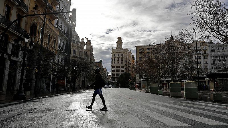 Valencia endurece las restricciones y prorroga el cierre perimetral de la Comunitat hasta el 31 de enero