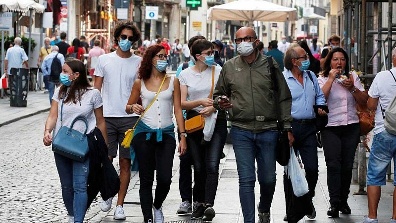 Un 59% de españoles cree que habría que haber tomado medidas más estrictas ante los riesgos de la pandemia