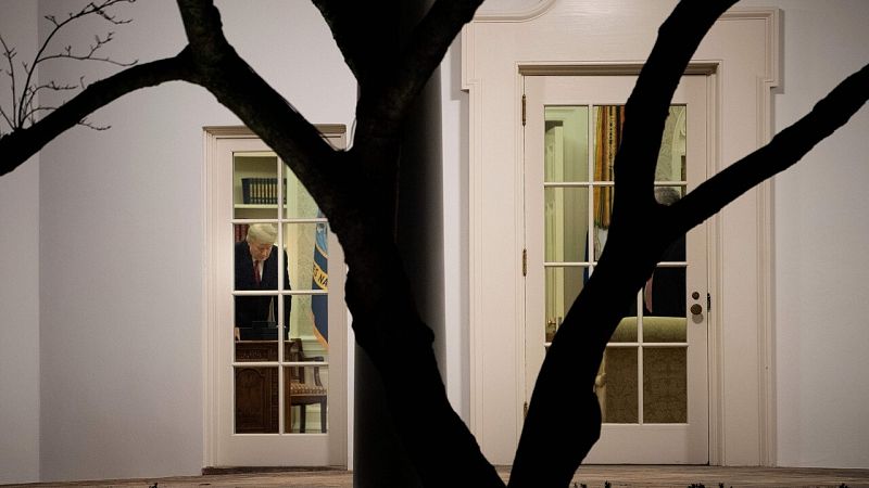 Trump reconoce el final de su mandato y promete una "transición ordenada" tras el asalto al Capitolio