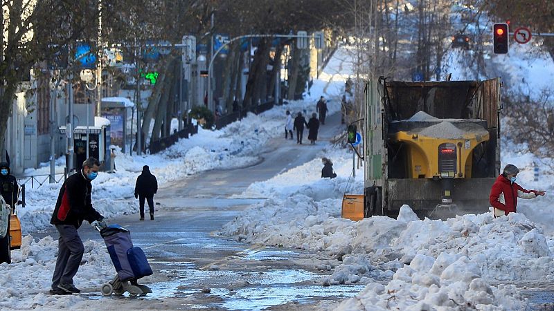 La Comunidad de Madrid suspende las clases presenciales hasta el 18 de enero