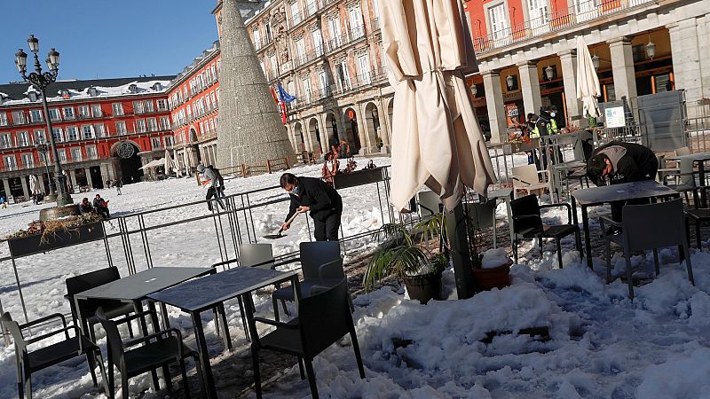 No he podido ir a trabajar por el temporal: ¿Me pueden despedir? ¿Tengo que recuperar las horas? ¿Me lo pagarán?