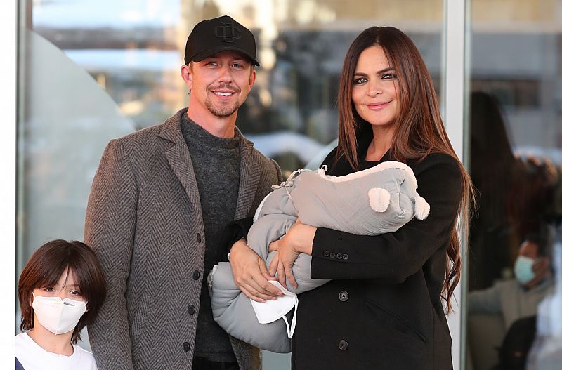 Guti y Romina presentan a su hijo Romeo