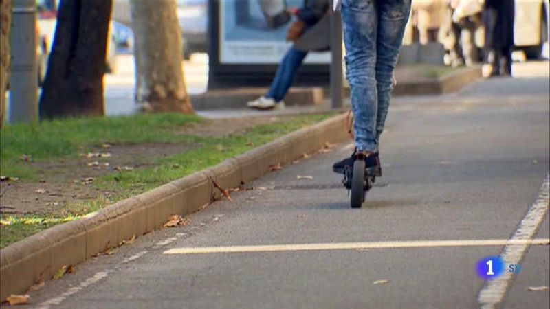 Barcelona intensifica el control dels patinets elèctrics