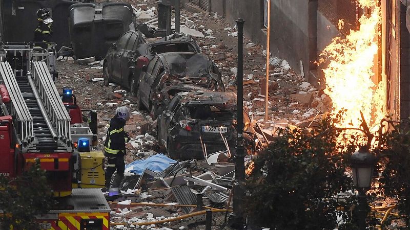 Al menos tres muertos y varios heridos tras la explosión de un edificio en el centro de Madrid