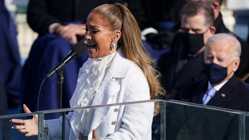 El grito en español de Jennifer López, el himno de Lady Gaga y otros momentos de la toma de posesión de Biden