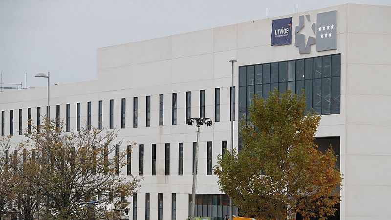 La Comunidad de Madrid busca voluntarios entre los MIR para ir al hospital Isabel Zendal