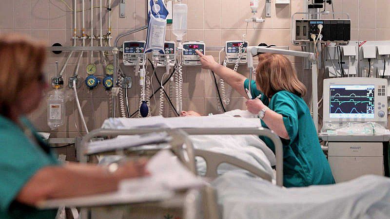 L'augment de crítics augura una crisi sanitària latent