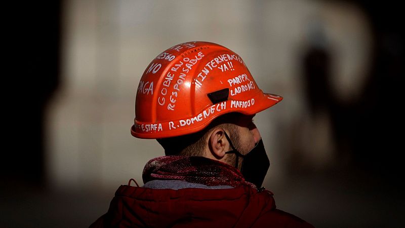 Los trabajadores de Alcoa respaldan el acuerdo para suspender la huelga y negociar la venta de la planta lucense