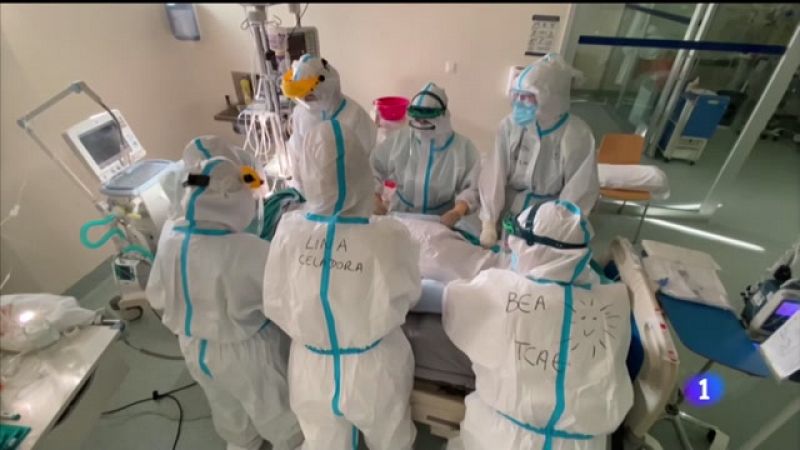 Os profesionais sanitarios advirten da grave situación que afrontan os hospitais galegos, con 932 ingresados por covid