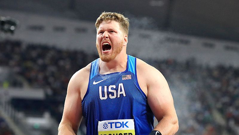 El estadounidense Ryan Crouser bate el récord de lanzamiento de peso bajo techo