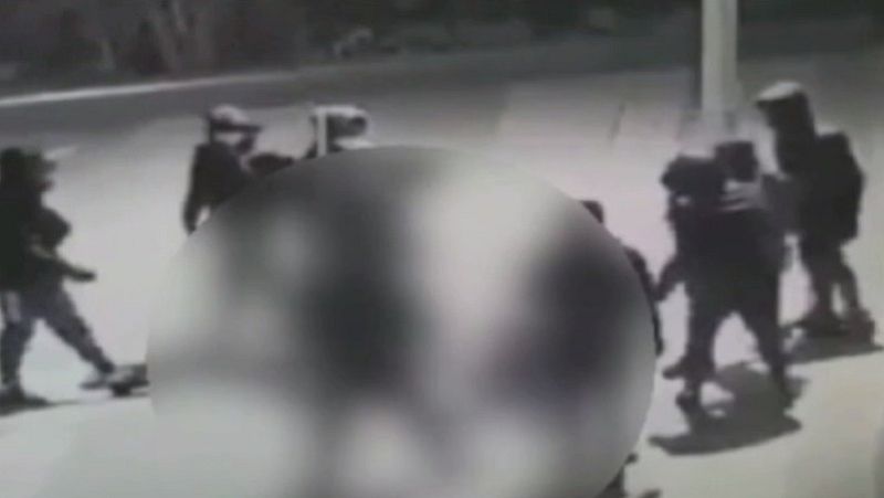 Conmoción en Francia por la brutal paliza a un adolescente que le dejó en coma