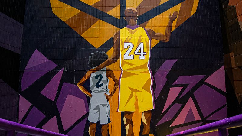Un año sin Kobe Bryant: una familia rota, una investigación abierta y juicios por su legado
