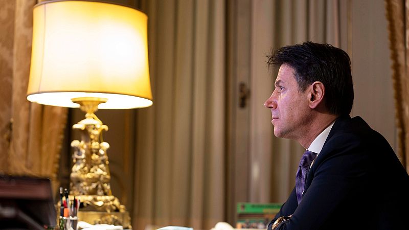 Giuseppe Conte dimite como primer ministro de Italia