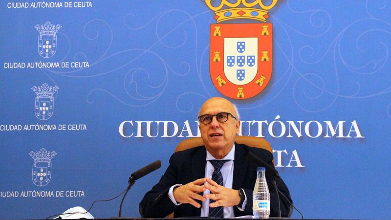 Dimite el consejero de Sanidad de Ceuta tras el escándalo por su vacunación
