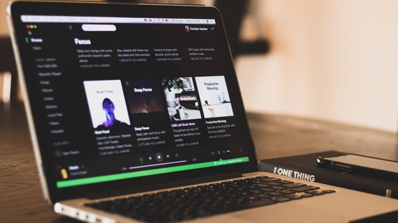 Spotify da el salto a los audiolibros: así es la versión beta que llega a nuestros dispositivos