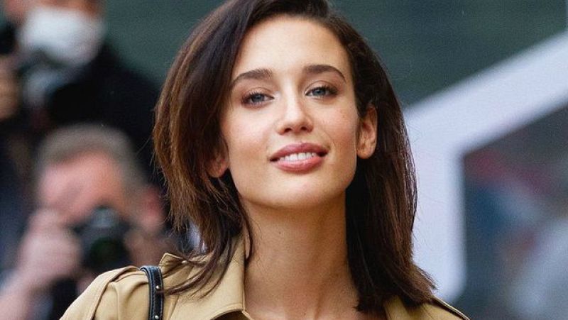 María Pedraza "degusta" sus 25 años en pleno éxito y soltera