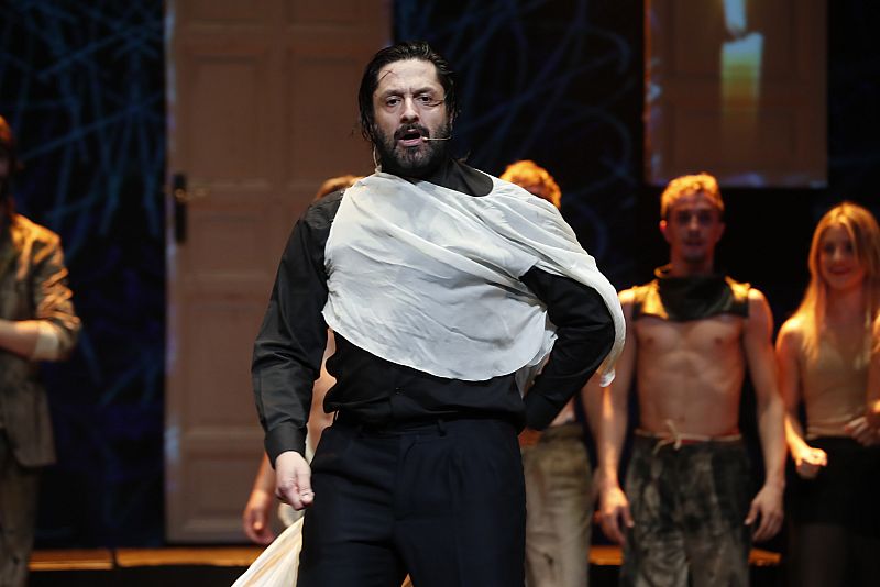 Rafael Amargo: "En el teatro se me aparece Lina Morgan"