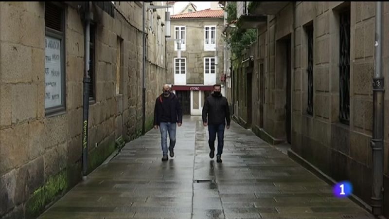 Hostaleiros de Pontevedra inician unha marcha a pé a Santiago
