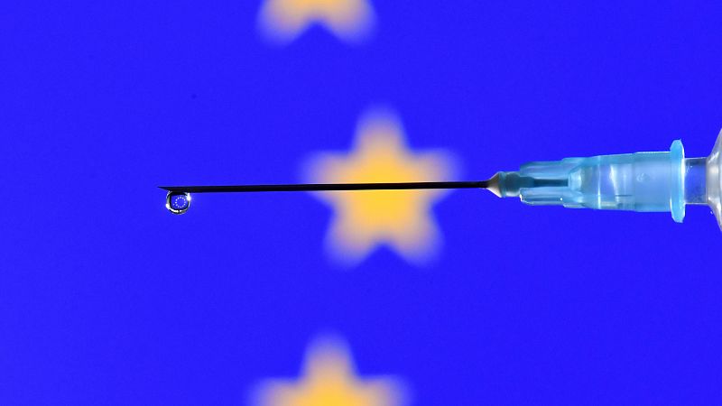 La UE concluye tras un mes de uso que la vacuna de Pfizer no tiene efectos secundarios nuevos