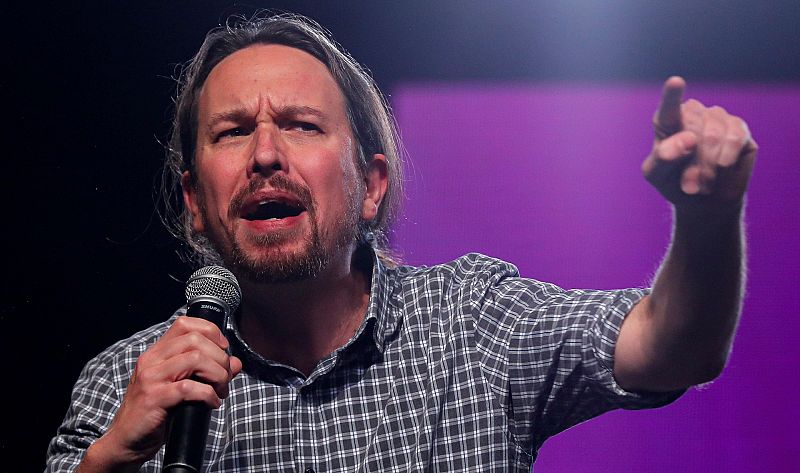 Iglesias dice sin mencionar a Illa que "ningún candidato de los poderes mediáticos" hará políticas de izquierdas