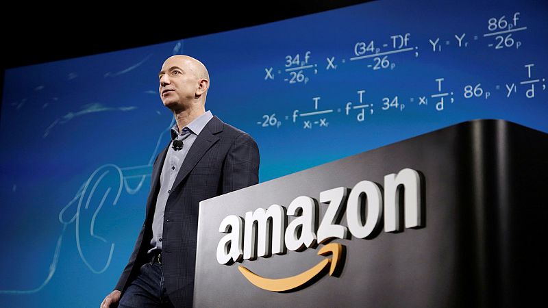 Jeff Bezos dejará de ser consejero delegado de Amazon en el tercer trimestre del año y le sustituirá Andy Jassy