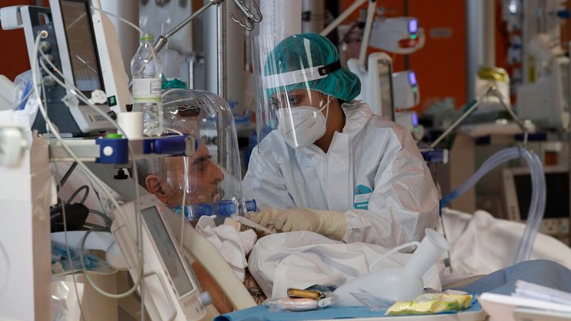 Italia supera las 90.000 muertes por coronavirus desde que comenzó la pandemia hace casi un año