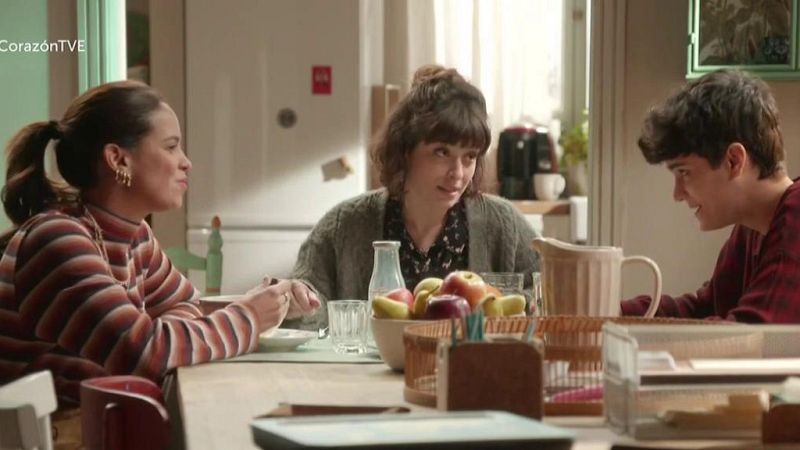 Gloria Camila: "Mi padre es mi amuleto de la suerte. Siempre que viene él, pasan cosas buenas"