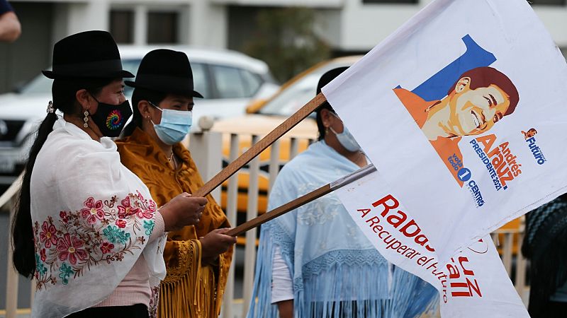 Ecuador elige a un nuevo presidente ante un inminente colapso económico a la sombra de la pandemia