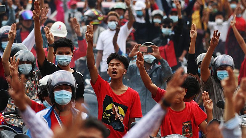 Birmania recupera la conexión a Internet entre nuevas manifestaciones que se extienden a todo el país