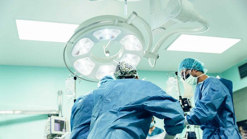 L'Hospital de Bellvitge, pioner al món en implantar una vàlvula en un cor trasplantat sense cirurgia oberta
