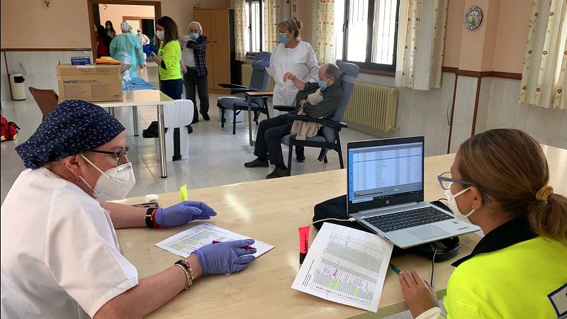 Llegar a tiempo al último pueblo. El reto añadido a la vacunación en Comunidades con población muy dispersa