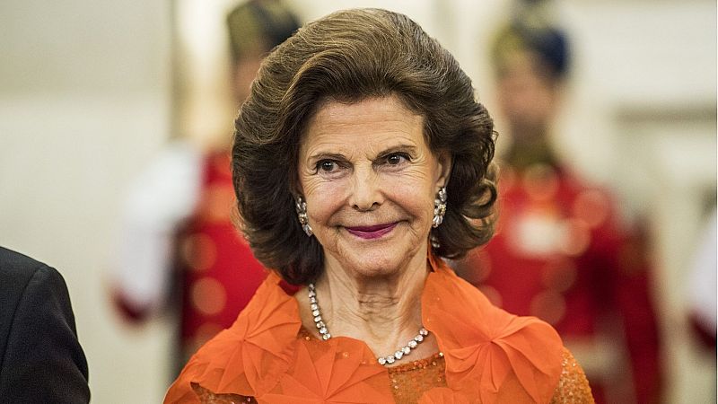 La reina Silvia de Suecia sufre un accidente doméstico