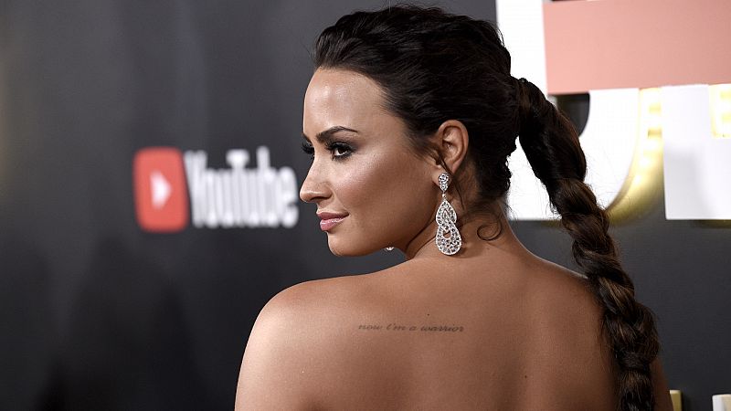 Demi Lovato: "Tuve tres derrames y un infarto, pero he vuelto a nacer y voy a empezar de cero"