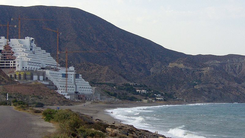 La Justicia rechaza que la Administración indemnice a la promotora del hotel Algarrobico por "daños y perjuicios"