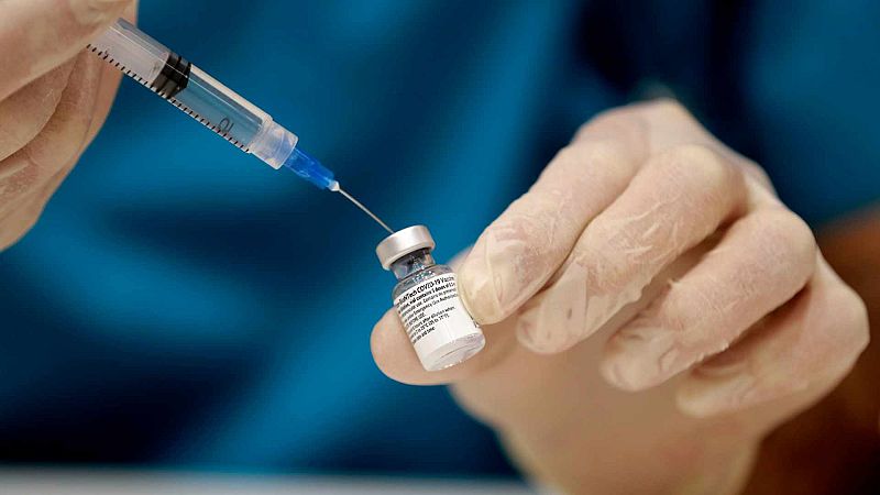 COVID-19 en España | 21 de febrero: Reino Unido ofrece vacunar a toda su población adulta antes de agosto