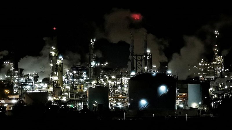 'Vecinos del riesgo' o instalaciones potencialmente peligrosas, esta semana en 'Crónicas'